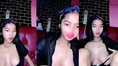 Live Stream Hilly Pamer Toket Muncrat Bikin Nagih